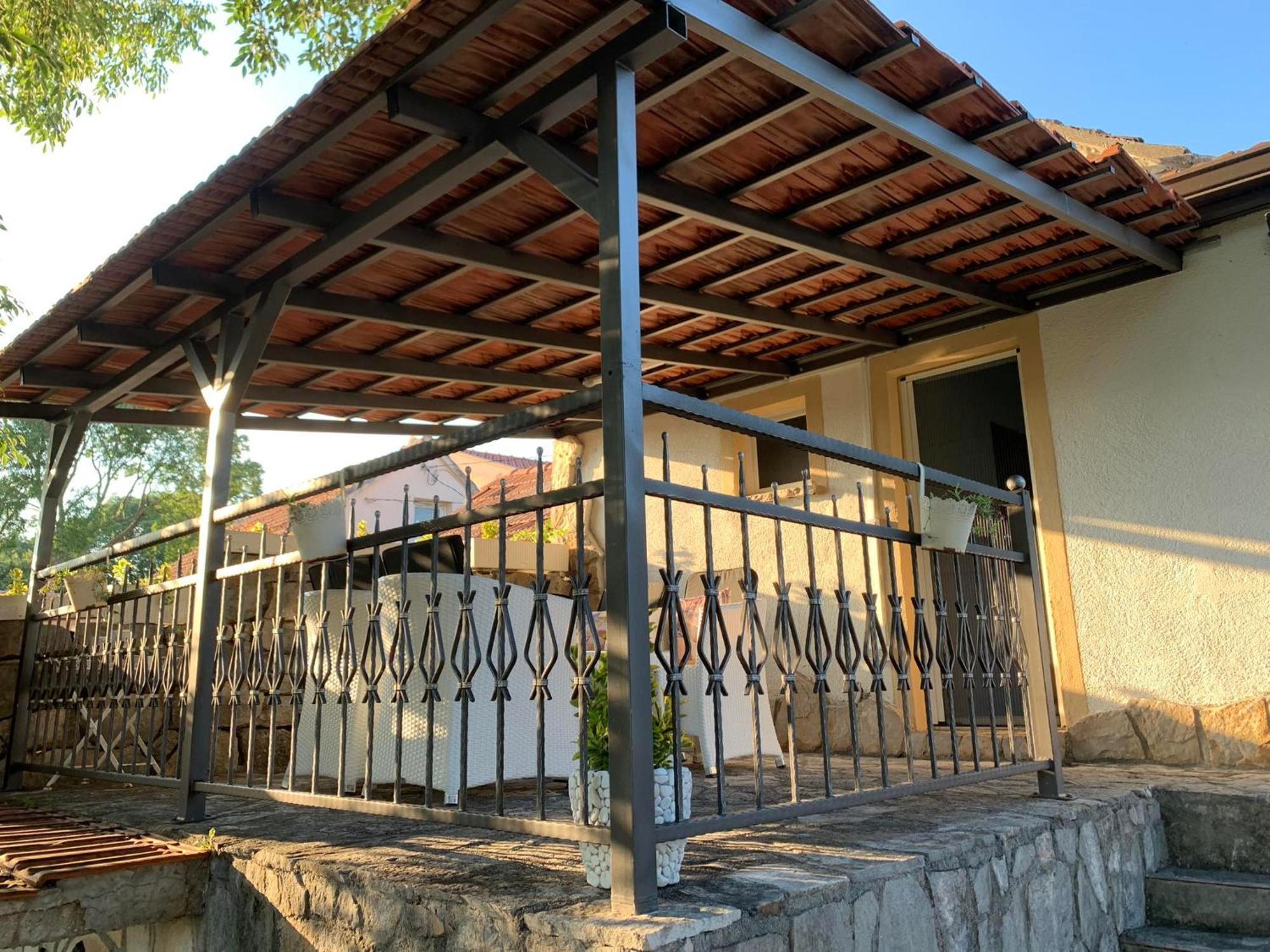 Kuca Za Iznajmljivanje Andrija Ljubuški Exterior foto